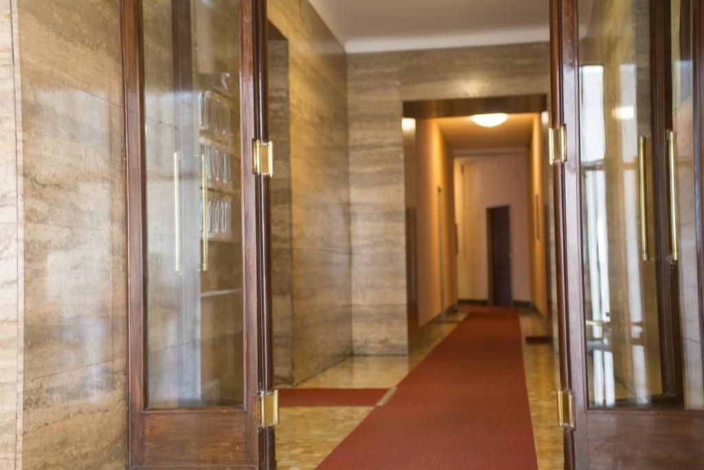 Convenient And Private Place In Milão Exterior foto